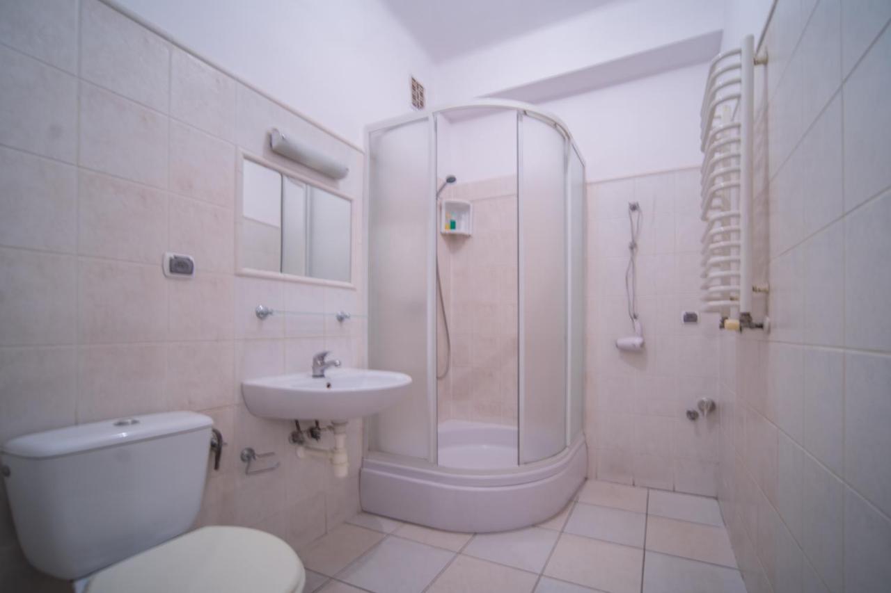 Apartament Izaaka كراكوفيا المظهر الخارجي الصورة